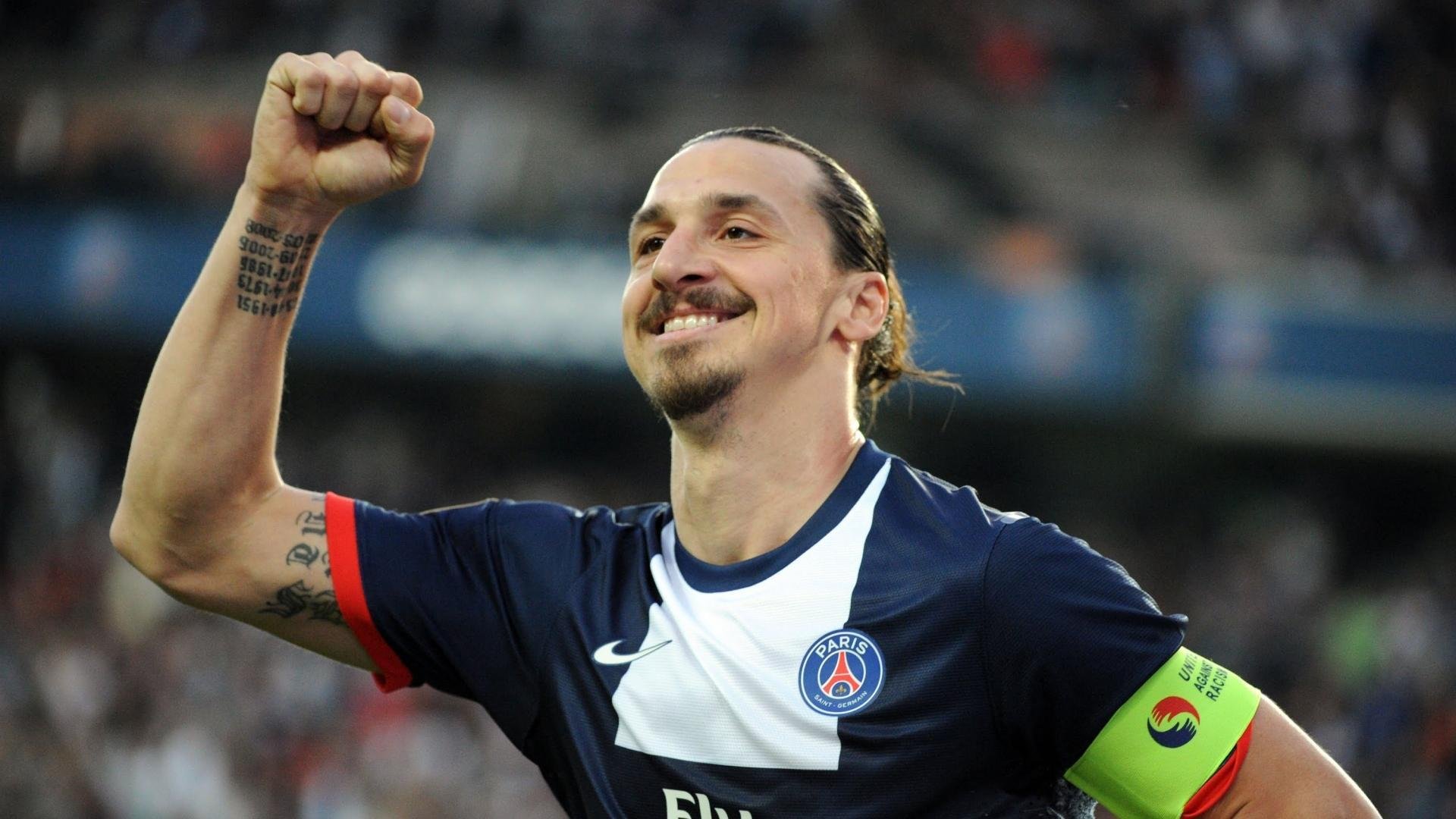 b体育-库里狂飙12记三分球，勇士大胜湖人夺赛季首胜