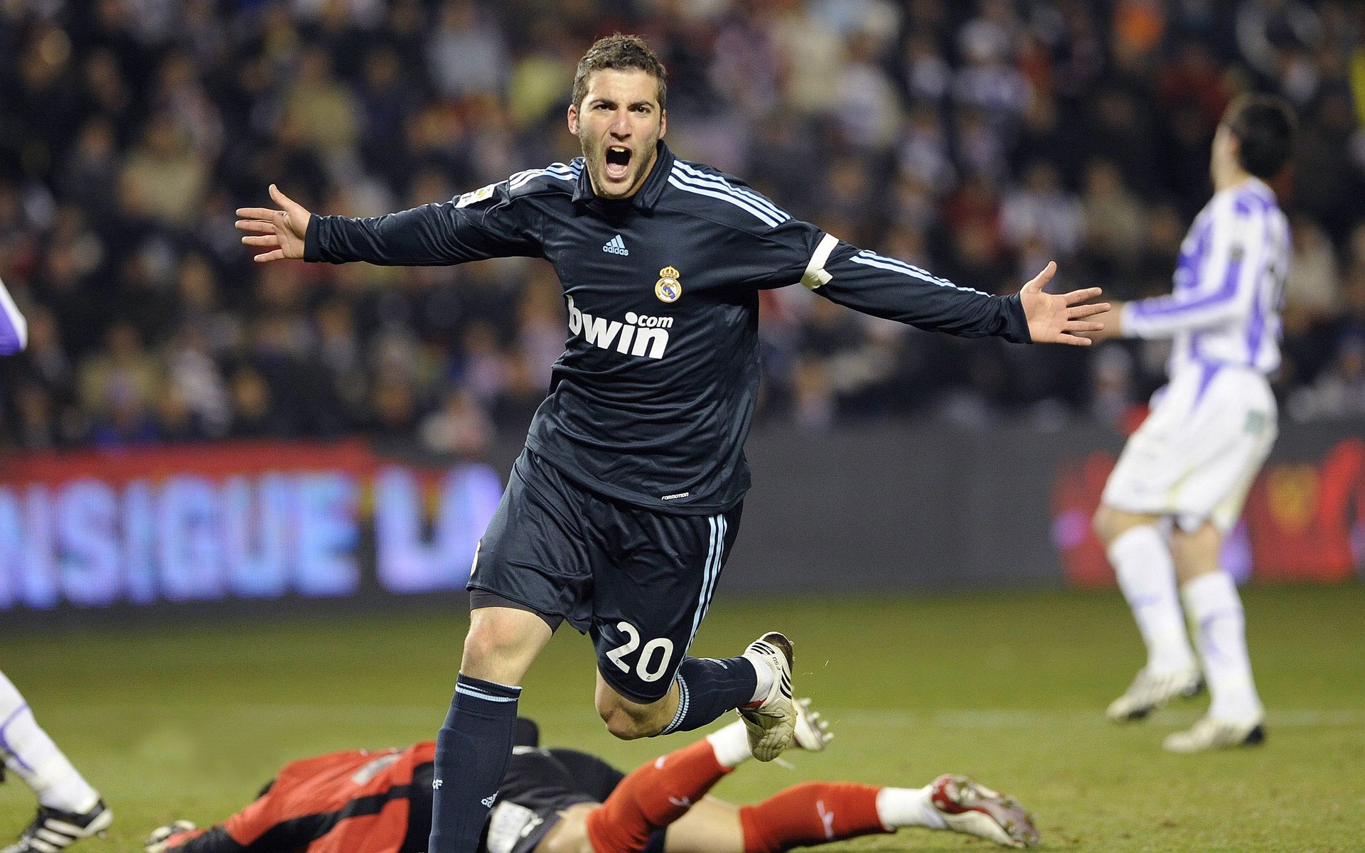 巴黎奥运会倒计时，全球顶尖运动员备战冲刺，期待创造历史【b体育】